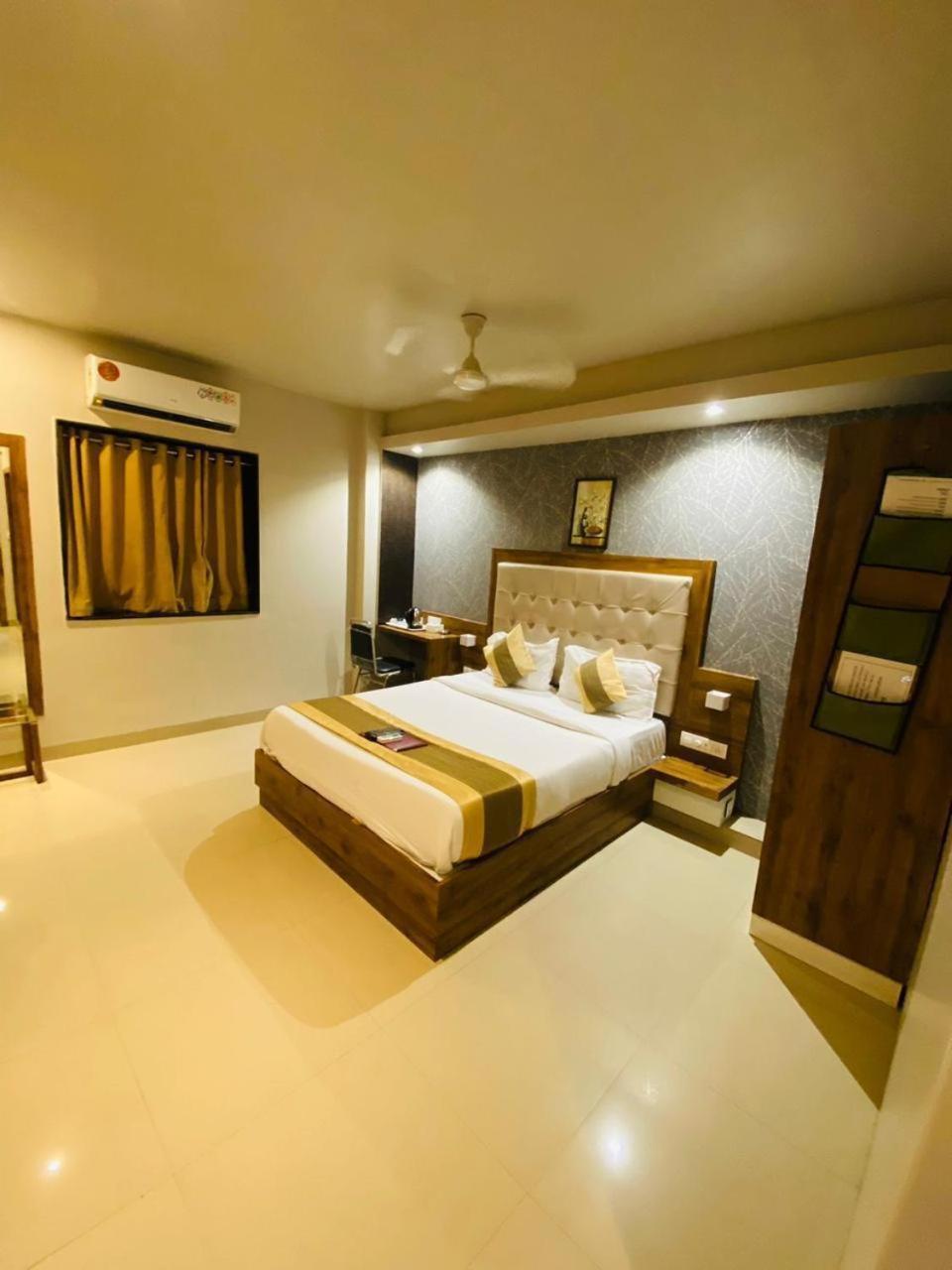 Amber Choice International Airport Hotel Mumbai (Bombay)